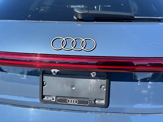 Used 2024 Audi Q8 e-tron Premium Plus AWD/4WD image 14