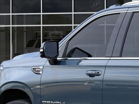 New 2026 GMC Yukon XL Denali w/ Sun & Power Step Package AWD/4WD image 12