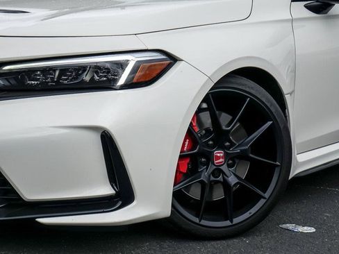 Used 2023 Honda Civic Type R image 4