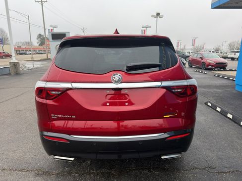 Used 2024 Buick Enclave Premium image 6