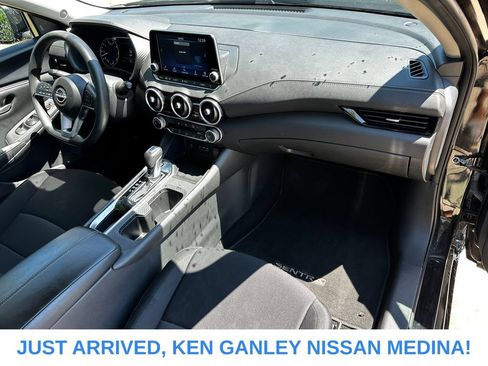 Certified 2024 Nissan Sentra SV FWD image 20
