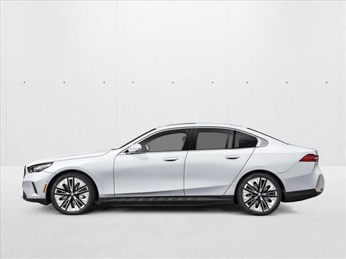 New 2026 BMW i5 M60 image 3