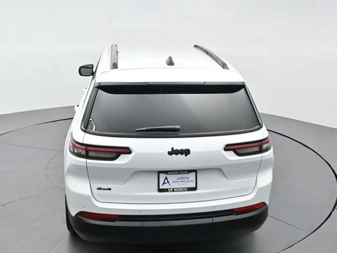 New 2025 Jeep Grand Cherokee L Altitude image 56