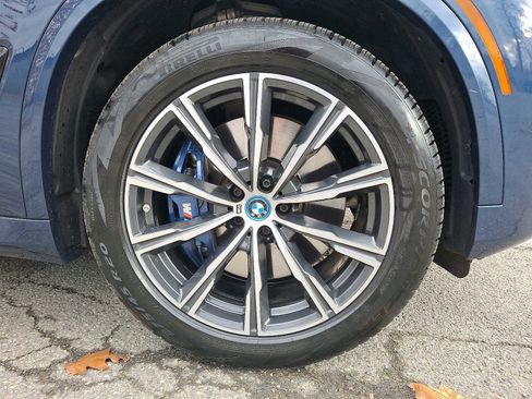 Used 2022 BMW X5 xDrive45e w/ M Sport Package image 8