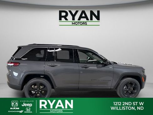 New 2026 Jeep Grand Cherokee Limited AWD/4WD image 10