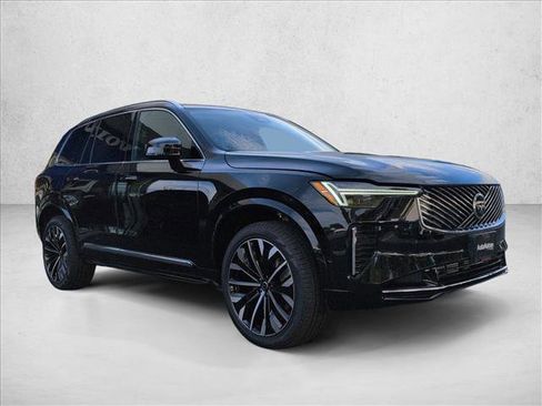 New 2026 Volvo XC90 T8 Plus w/ Protection Package image 7