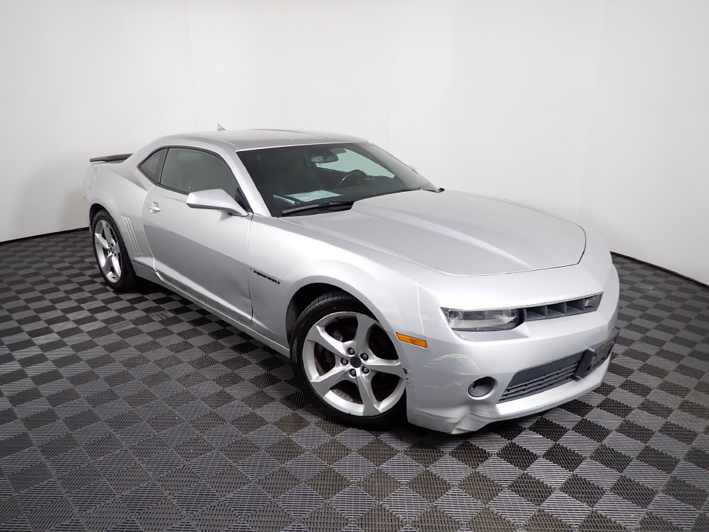 Used 2015 Chevrolet Camaro LT w/ RS Package RWD image 5