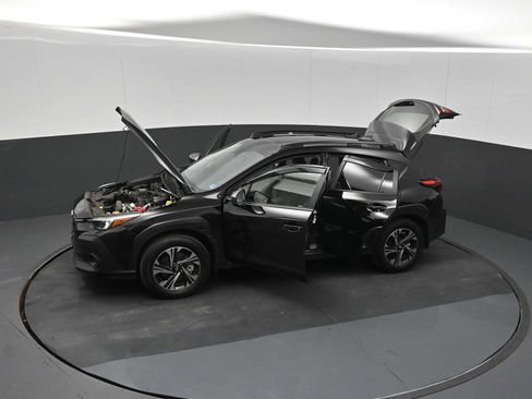 Used 2025 Subaru Crosstrek 2.5i Premium AWD/4WD image 34