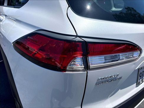 Used 2022 Toyota Corolla Cross L FWD image 29