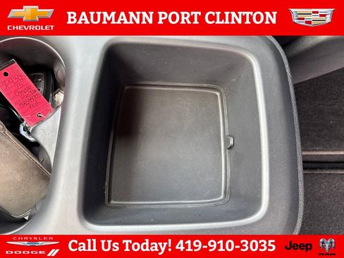 Used 2025 Chrysler Pacifica Select FWD image 27