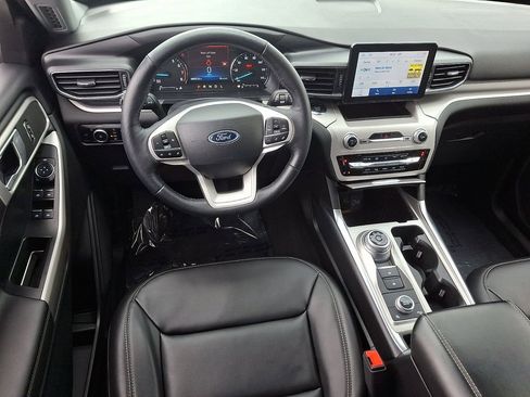 Certified 2023 Ford Explorer XLT w/ Equipment Group 202A AWD/4WD image 12