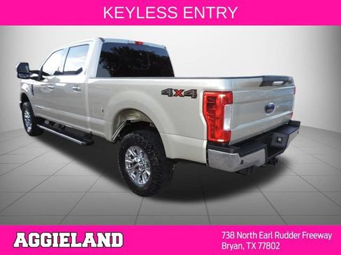 Used 2017 Ford F250 Lariat w/ Chrome Package AWD/4WD image 6
