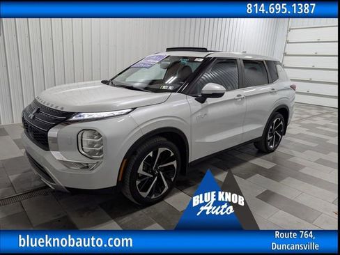 Used 2023 Mitsubishi Outlander 4WD Plug-In Hybrid image 1