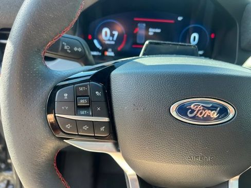 Used 2025 Ford Explorer ST-Line AWD/4WD image 28
