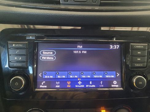 Used 2019 Nissan Rogue S image 25