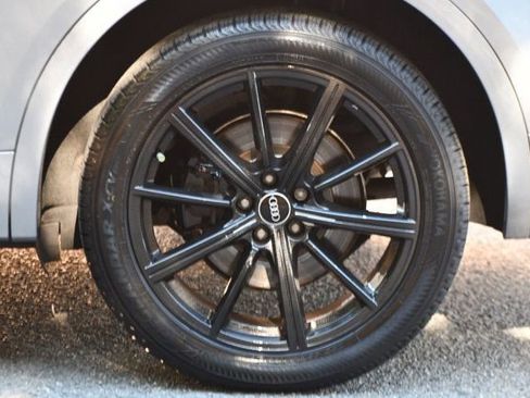 Used 2021 Audi SQ5 Premium Plus w/ Premium Plus Package image 15