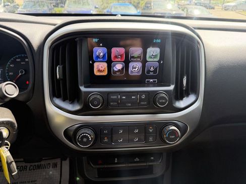 Used 2017 Chevrolet Colorado LT w/ LT Convenience Package image 15