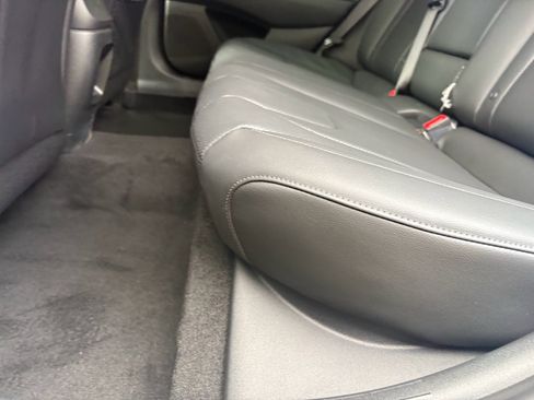 New 2026 Hyundai Elantra Limited FWD image 18