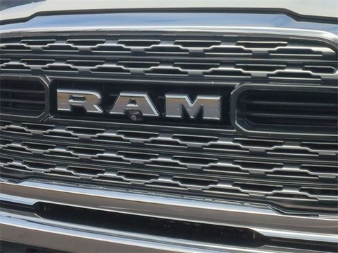 Used 2020 RAM 2500 Limited image 36