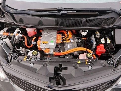 Used 2020 Chevrolet Bolt LT image 24