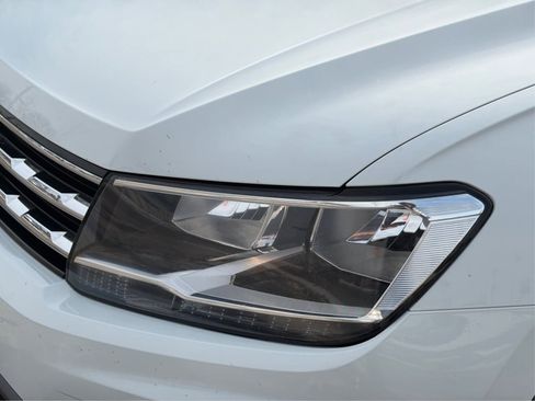 Used 2021 Volkswagen Tiguan SE AWD/4WD image 25