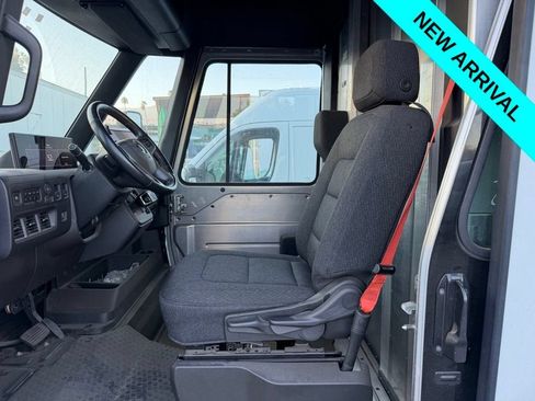 Used 2023 Chevrolet Brightdrop 600 w/ Active Safety Package 2 AWD/4WD image 5