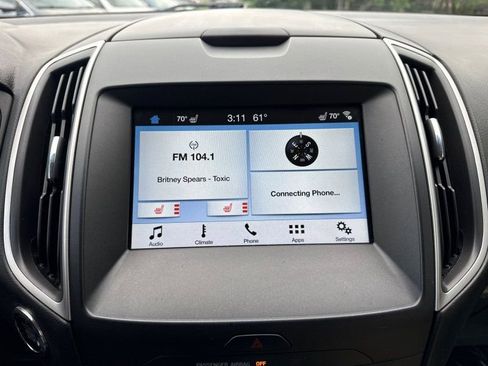 Used 2017 Ford Edge SEL w/ Equipment Group 201A AWD/4WD image 25