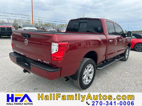 Used 2016 Nissan Titan SL image 5