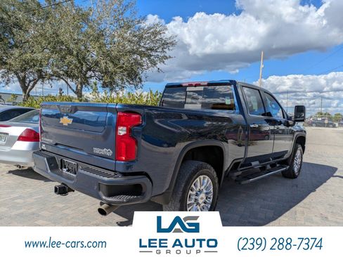 Used 2023 Chevrolet Silverado 2500 High Country w/ Safety Package II image 3