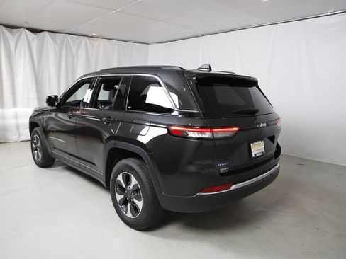 Used 2024 Jeep Grand Cherokee Limited 4xe AWD/4WD image 19