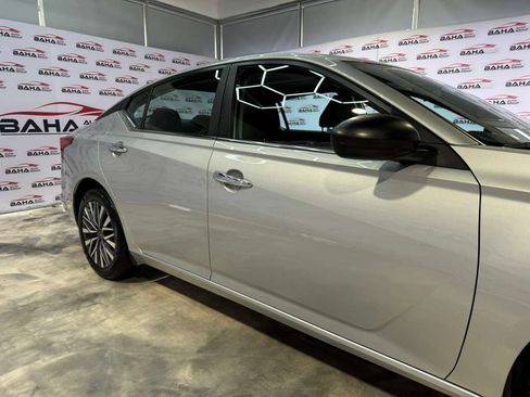 Used 2025 Nissan Altima 2.5 SV image 7