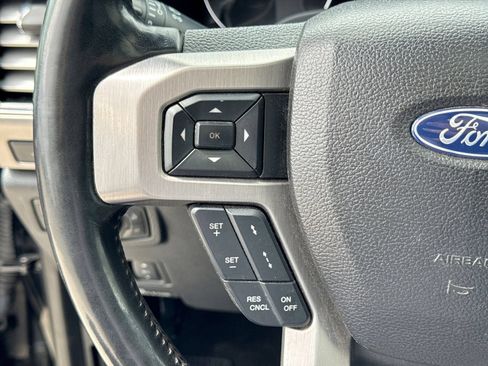 Certified 2019 Ford F450 Platinum w/ Platinum Ultimate Package AWD/4WD image 29