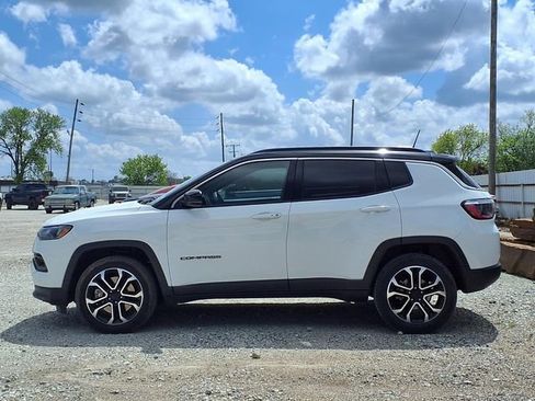 Used 2024 Jeep Compass Limited image 2