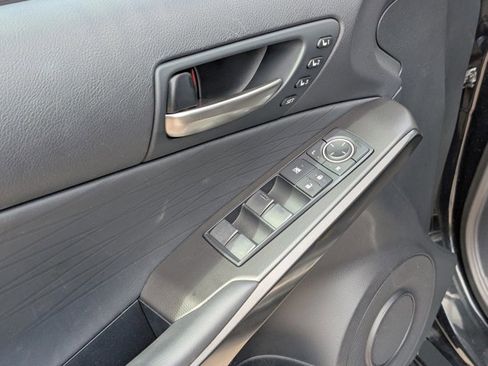 Used 2022 Lexus IS 350 F Sport image 12
