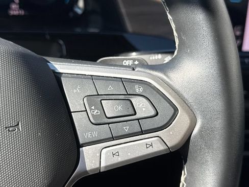 Used 2025 Volkswagen Atlas SE FWD image 28
