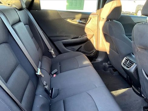 Used 2023 Chevrolet Malibu LT image 11