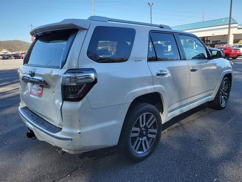 Used 2014 Toyota 4Runner Limited image 22
