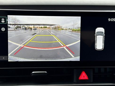 Certified 2025 Kia Carnival EX image 26