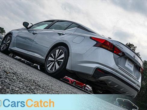 Used 2022 Nissan Altima 2.5 SV image 5