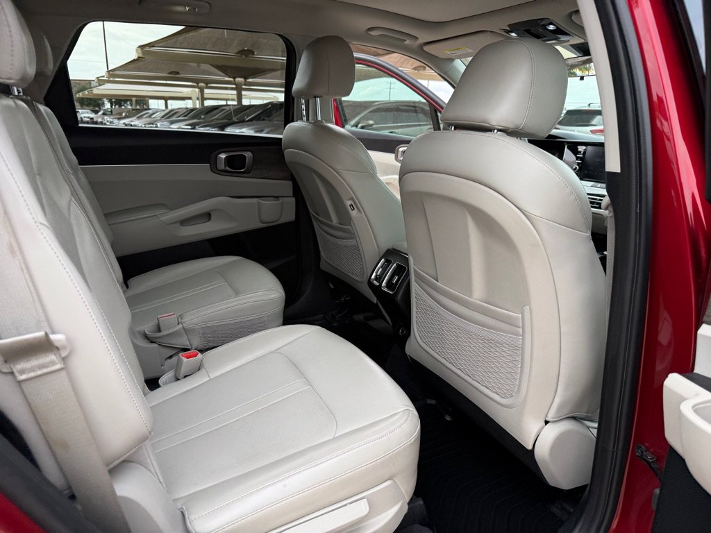 Used 2021 Kia Sorento EX w/ Panoramic Sunroof Package FWD image 20