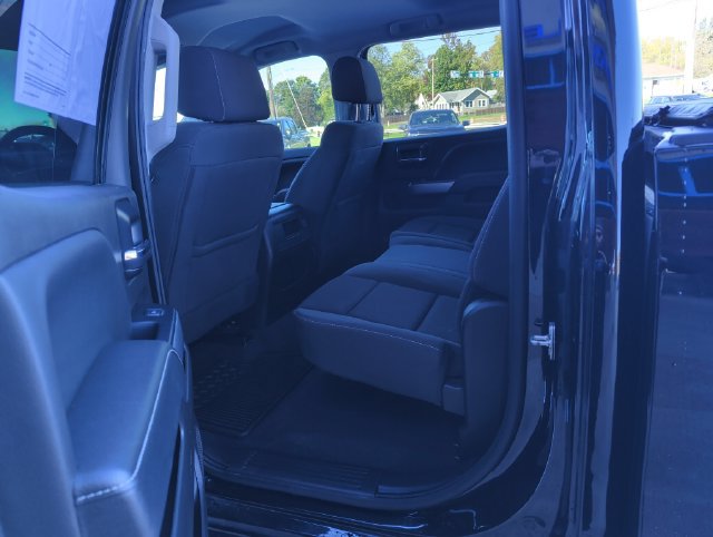 Used 2018 Chevrolet Silverado 1500 LT w/ All Star Edition AWD/4WD image 23
