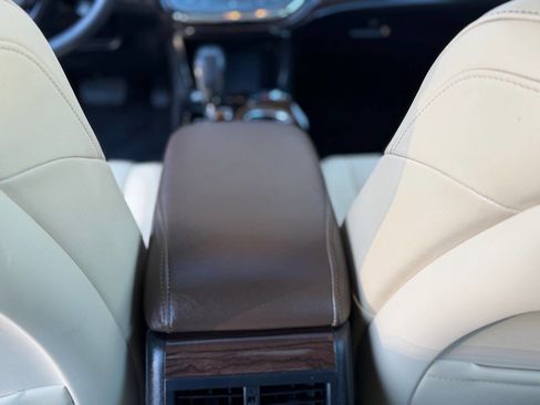 Used 2014 Toyota Avalon Limited image 48