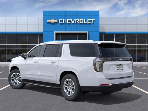New 2026 Chevrolet Suburban LT w/ Comfort Package AWD/4WD image 3