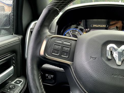 Used 2022 RAM 2500 Limited AWD/4WD image 11