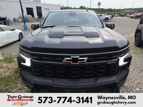 Used 2024 Chevrolet Silverado 1500 ZR2 w/ ZR2 Bison Edition AWD/4WD image 2