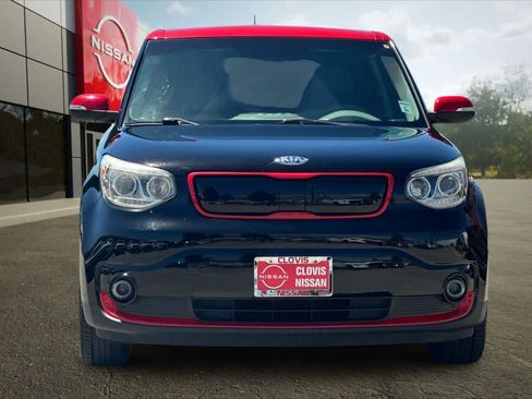 Used 2019 Kia Soul EV + FWD image 11