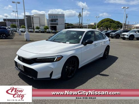 Used 2025 Honda Civic Sport image 1
