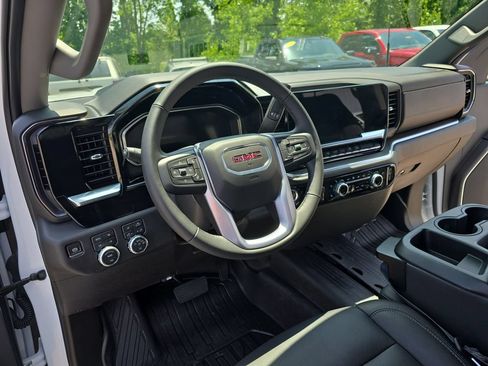 Used 2026 GMC Sierra 2500 SLT AWD/4WD image 16
