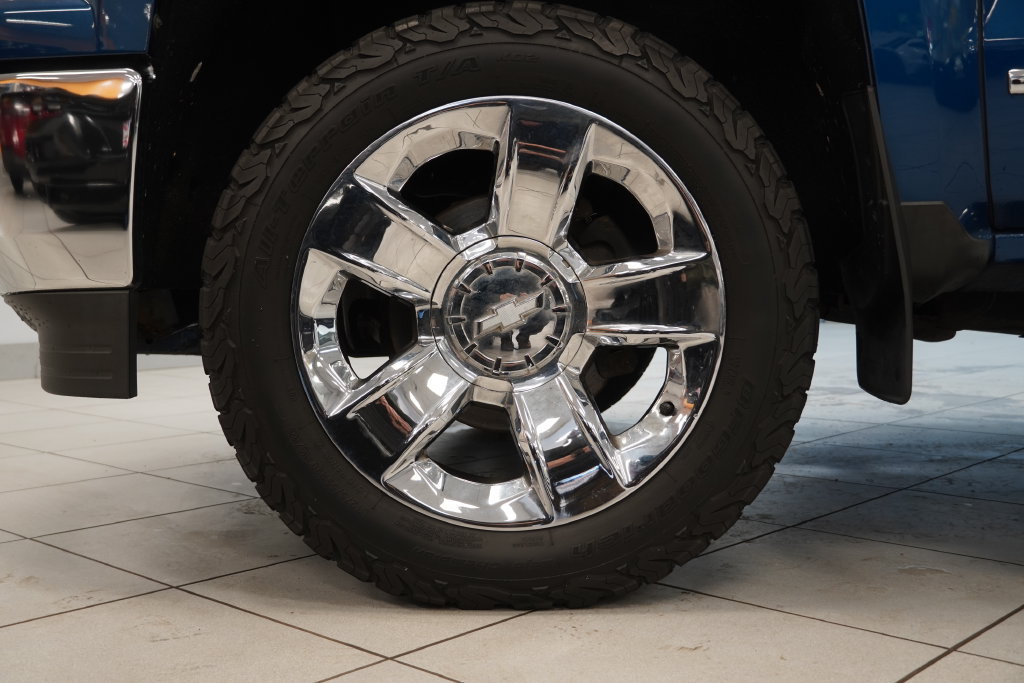 Used 2015 Chevrolet Silverado 1500 LTZ w/ LTZ Plus Package AWD/4WD image 70