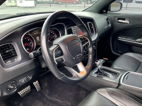 Used 2018 Dodge Charger R/T w/ Plus Group image 17